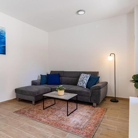 Apartment Blue Monstera Đảo Đảo Cres Ngoại thất bức ảnh